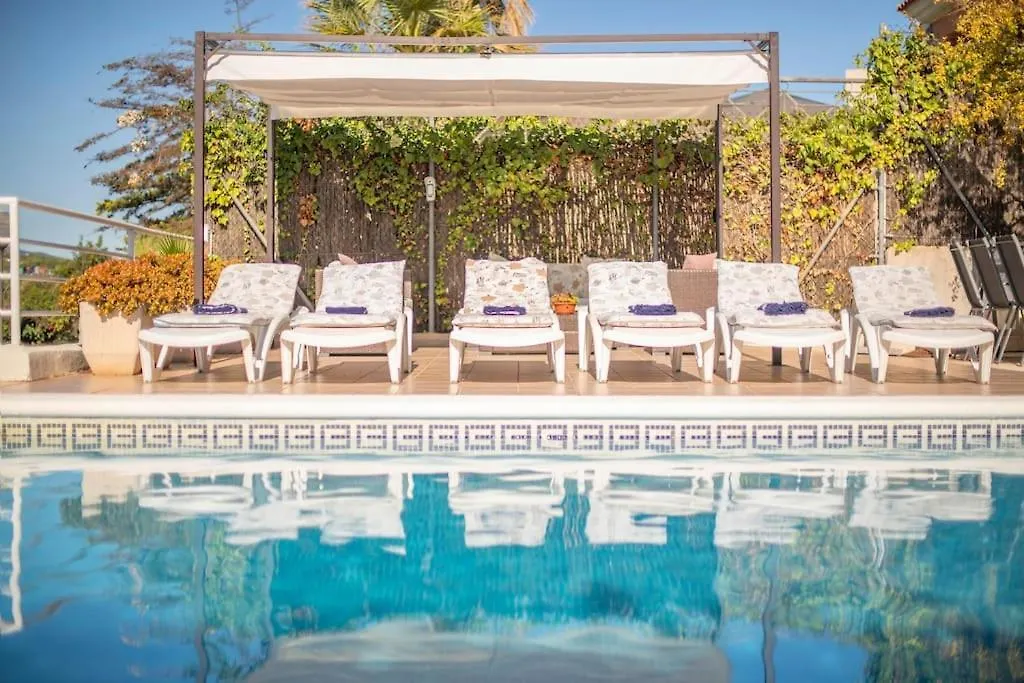 Villa Sitges Cambera 10 Minutos De Playa Andando Muy Comoda Area Tranquila