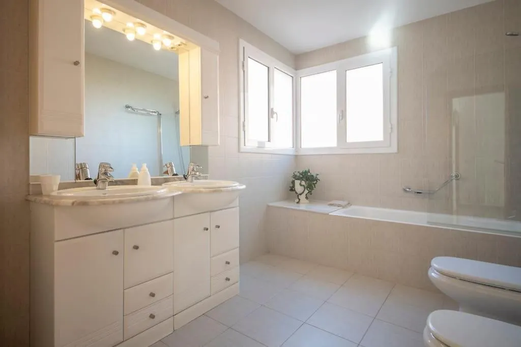 Villa Sitges Cambera 10 Minutos De Playa Andando Muy Comoda Area Tranquila 0*,  Španělsko