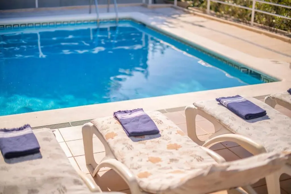 Villa Sitges Cambera 10 Minutos De Playa Andando Muy Comoda Area Tranquila